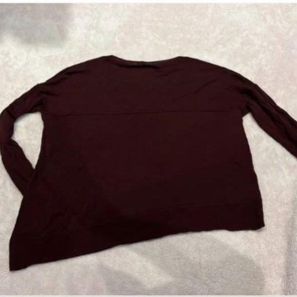 Wilfred "Librement" Asymmetrical Top - Picture 10 of 10